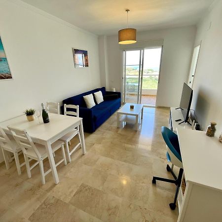 Top Sea View Apartment - 7 Minutes To Sotogrande Castillo de Sabinillas Екстериор снимка