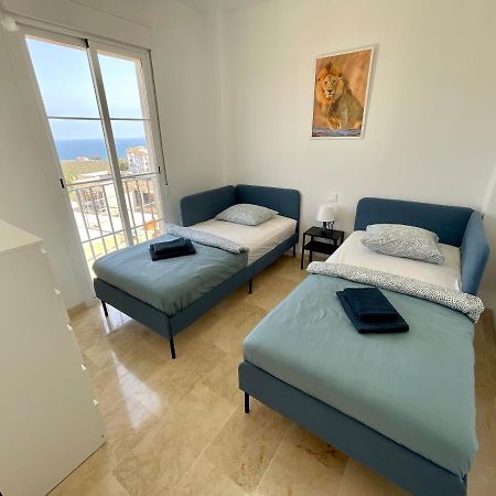Top Sea View Apartment - 7 Minutes To Sotogrande Castillo de Sabinillas Екстериор снимка