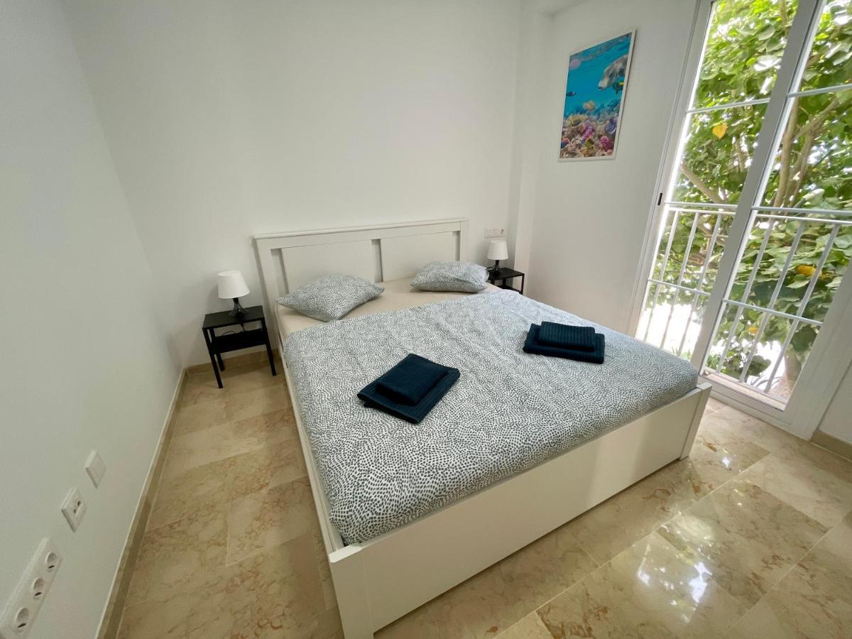 Top Sea View Apartment - 7 Minutes To Sotogrande Castillo de Sabinillas Екстериор снимка
